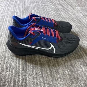 Nike Zoom Pegasus 40 Mens 9.5 Buffalo Bills NFL Mens Shoes Anthracite Blue